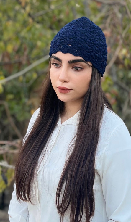 کلاه زنانه بافتنی کاموا ترک مدل مهر کد ۱۲۱۲۰ رنگ سرمه ای